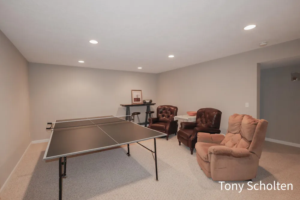 7260 Oaklane Court Hudsonville, MI 49426