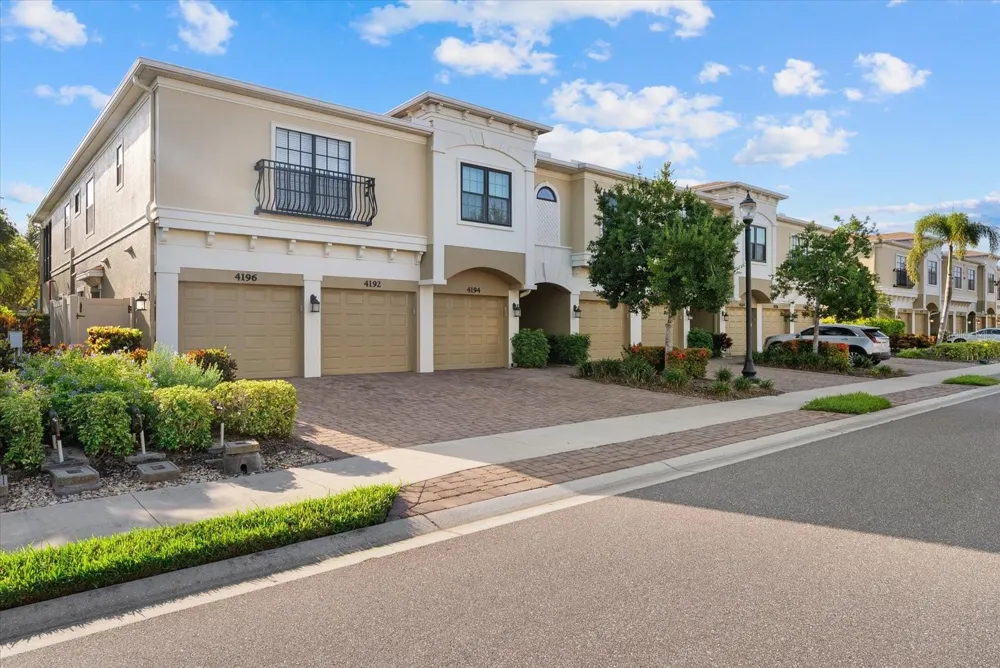 4190 OVERTURE CIRCLE #511 Bradenton, FL 34209
