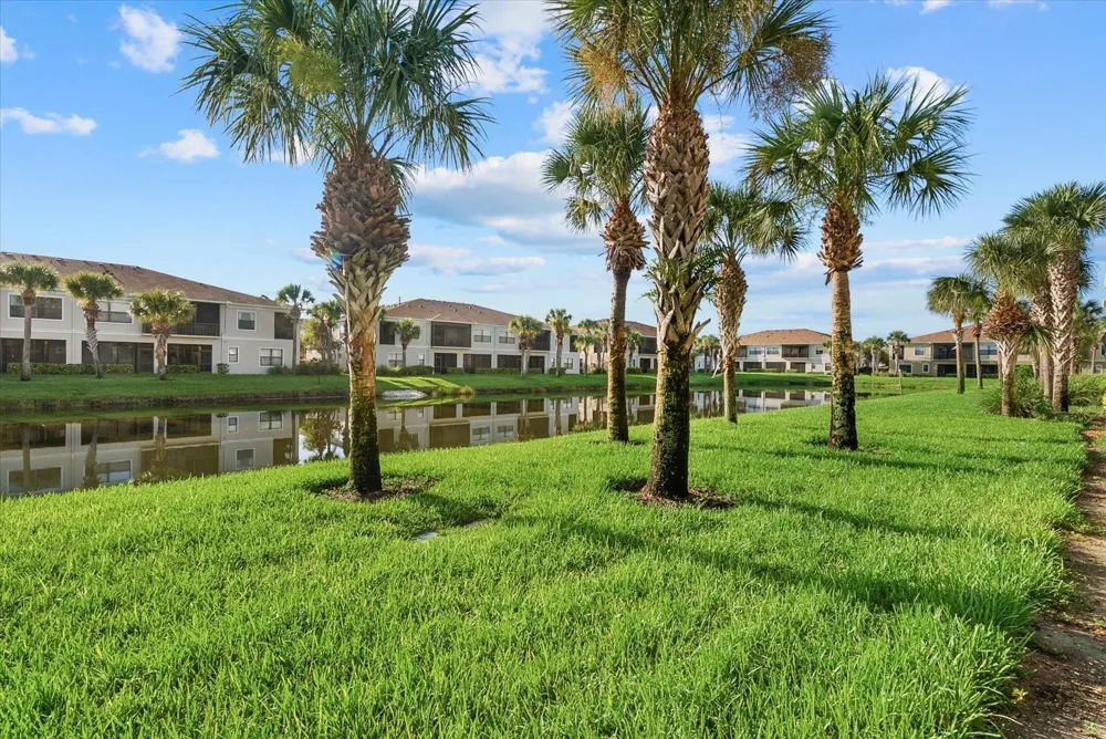 4190 OVERTURE CIRCLE #511 Bradenton, FL 34209