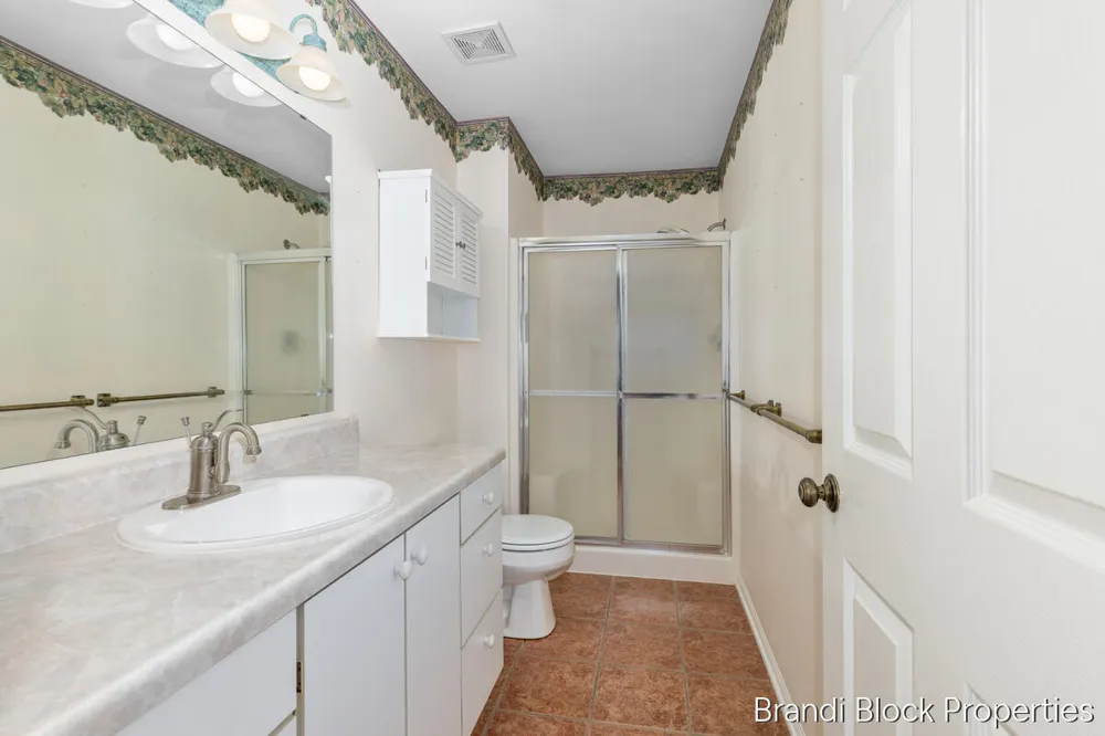 59 Pond Ridge Drive NE #20 Grand Rapids, MI 49546