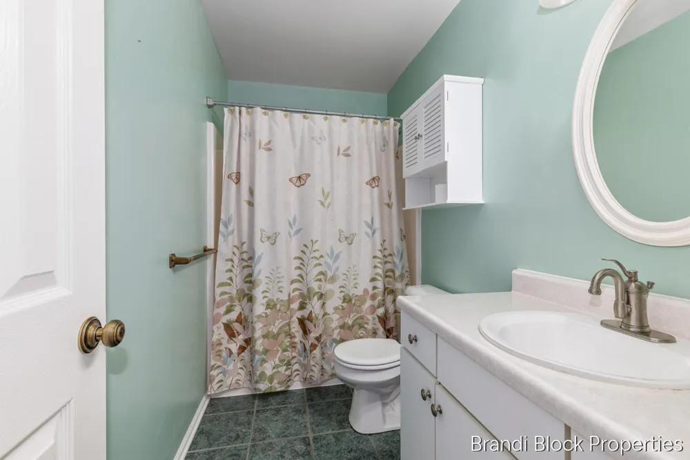 59 Pond Ridge Drive NE #20 Grand Rapids, MI 49546