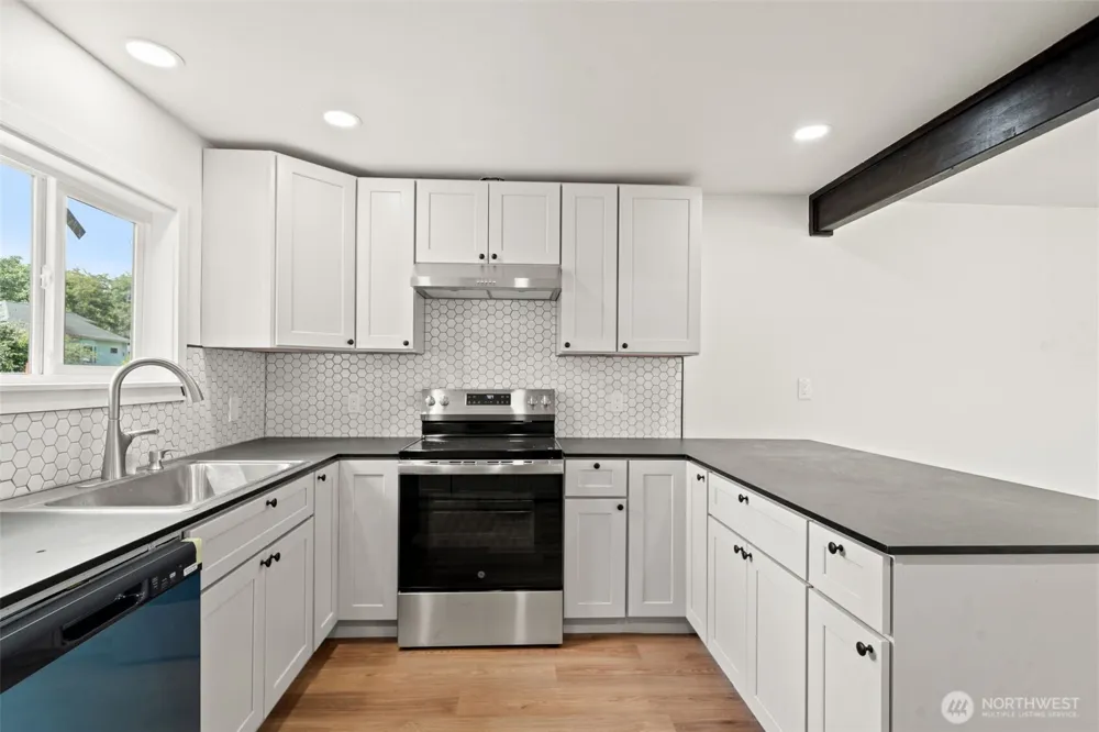 218 E King St Aberdeen, WA 98520