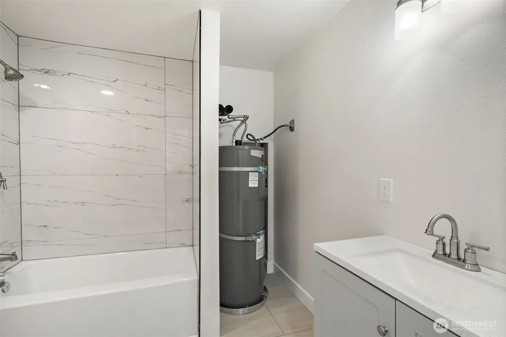 218 E King St Aberdeen, WA 98520