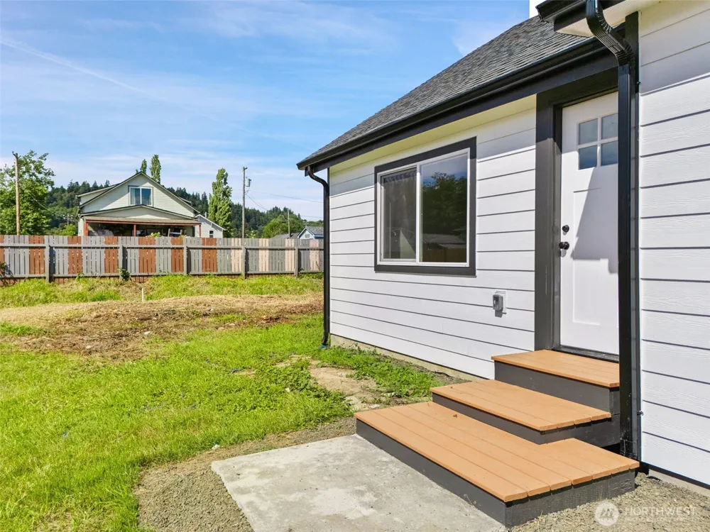 218 E King St Aberdeen, WA 98520