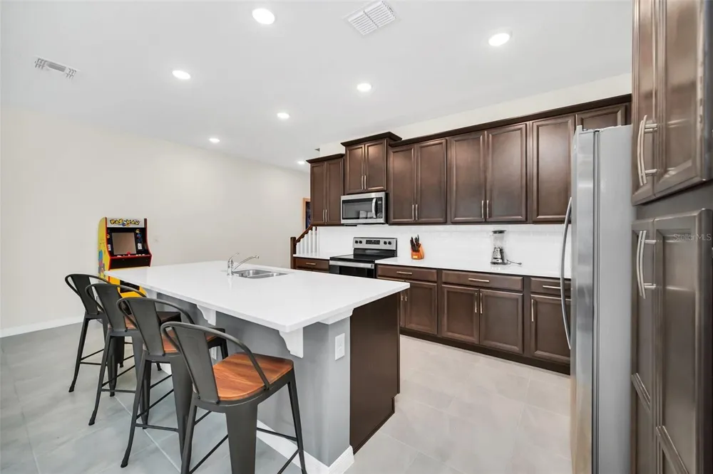 1672 TROPICAL PALMS CIRCLE Kissimmee, FL 34747