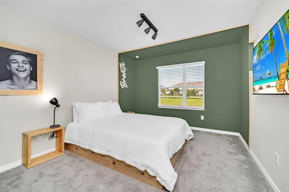 1672 TROPICAL PALMS CIRCLE Kissimmee, FL 34747