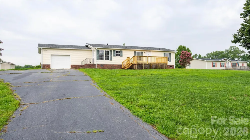 135 Howell Road Mocksville, NC 27028