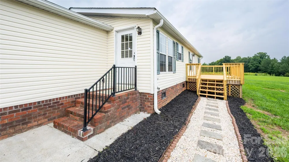 135 Howell Road Mocksville, NC 27028