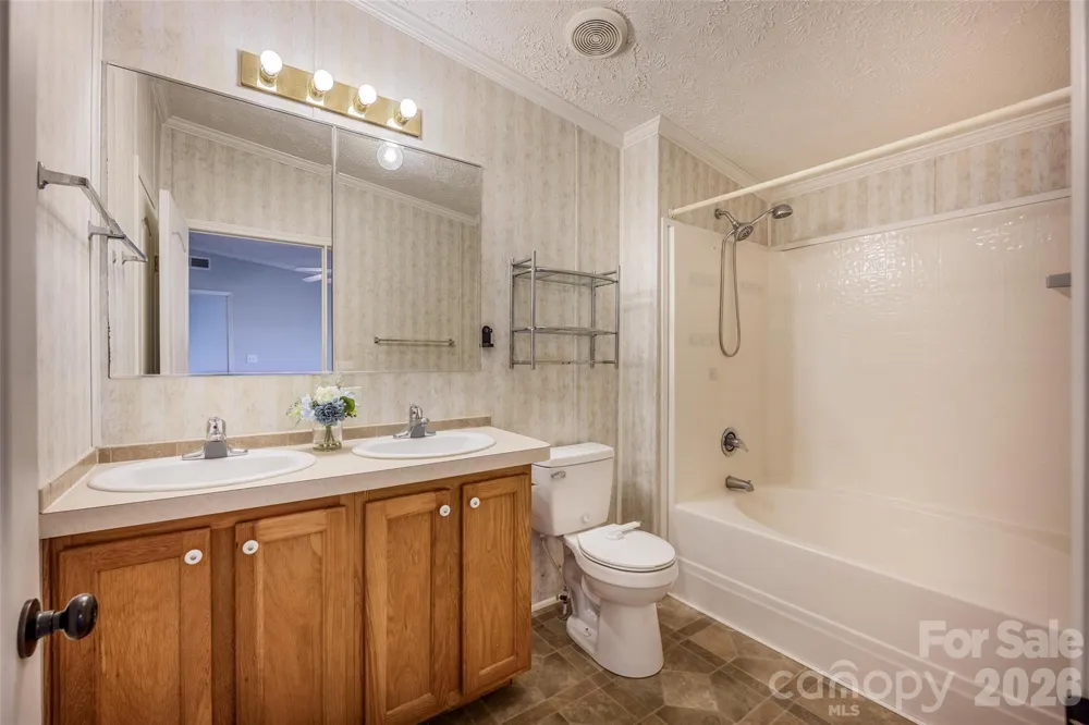 135 Howell Road Mocksville, NC 27028