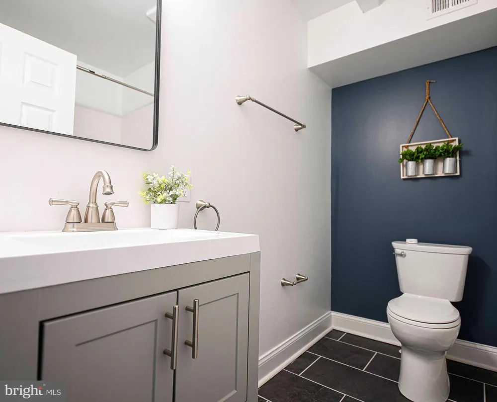 531 DECKER AVENUE Baltimore, MD 21205
