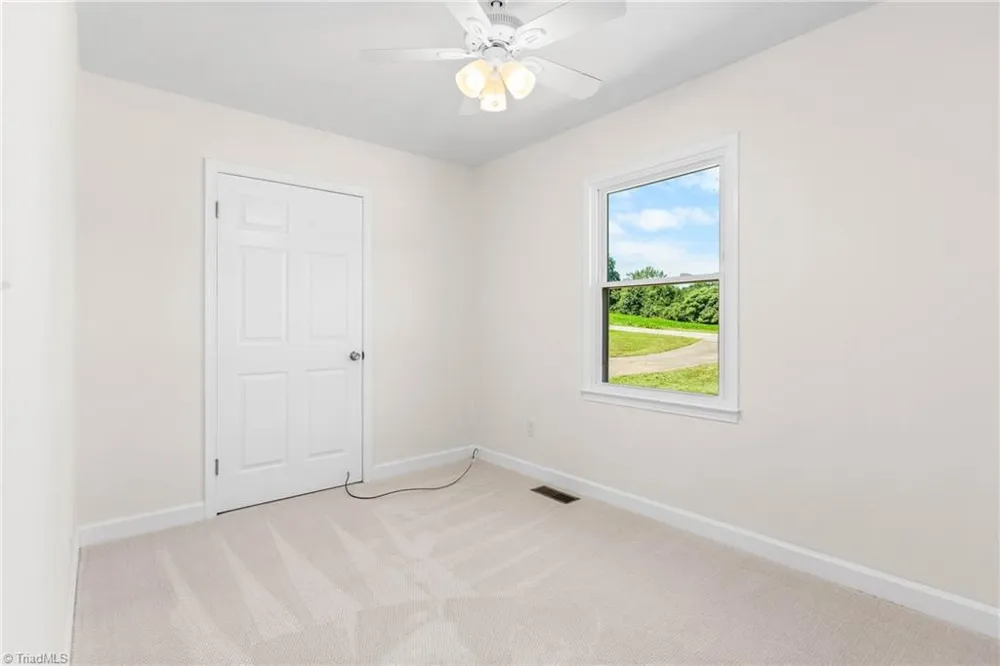 3913 Enterprise Road Lexington, NC 27295