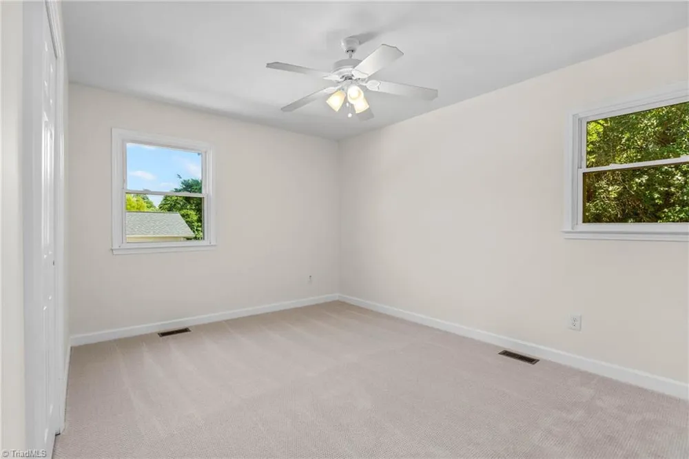 3913 Enterprise Road Lexington, NC 27295