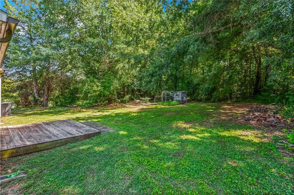3913 Enterprise Road Lexington, NC 27295