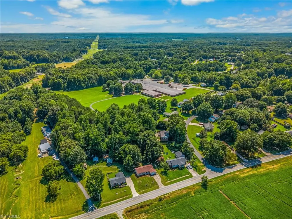 3913 Enterprise Road Lexington, NC 27295