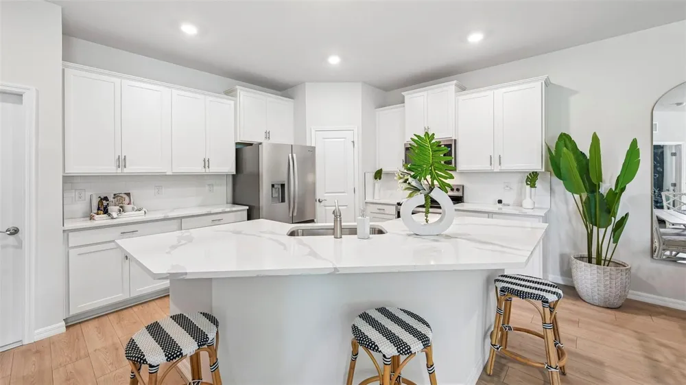 15824 8TH PLACE E Bradenton, FL 34212