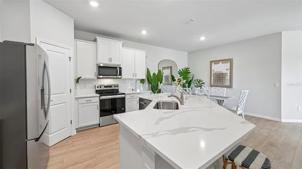 15824 8TH PLACE E Bradenton, FL 34212