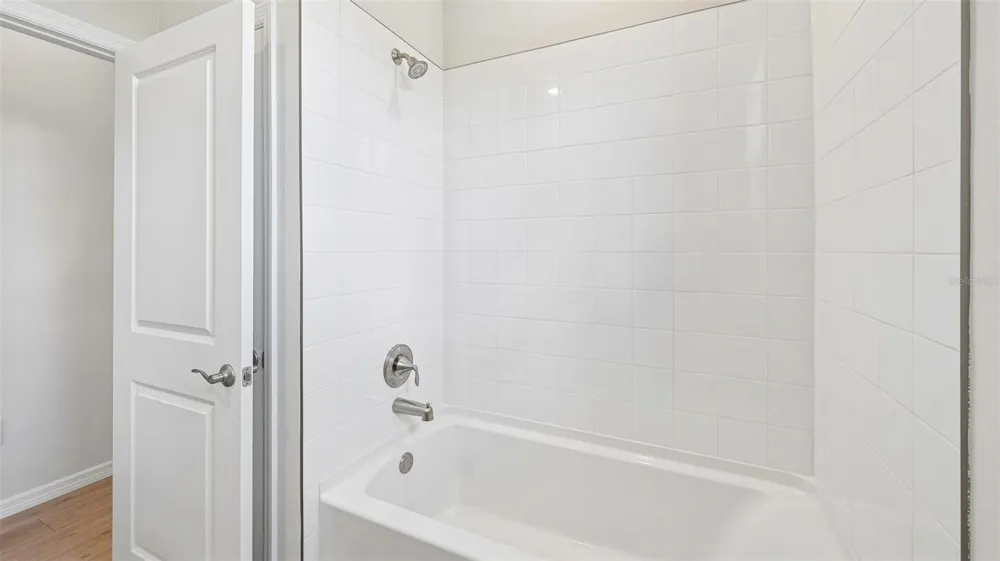 15824 8TH PLACE E Bradenton, FL 34212