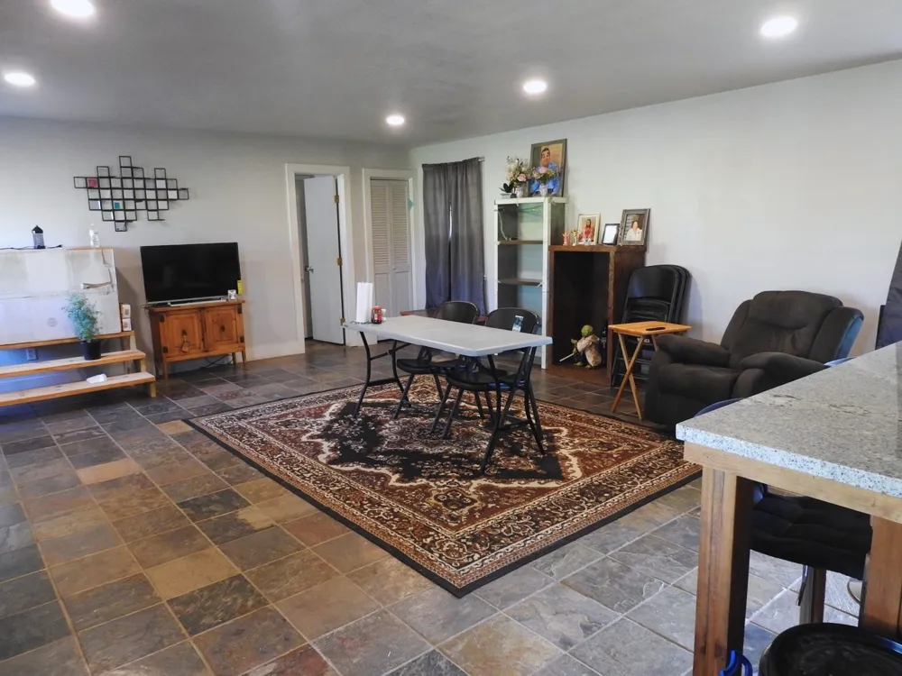 7961 Telegraph Road Quinlan, TX 75474