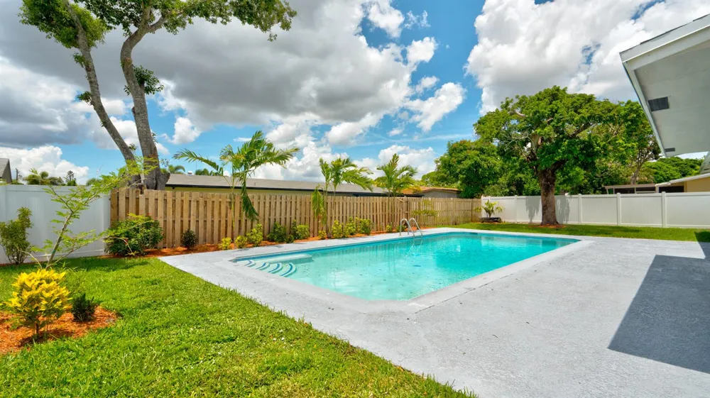 521 SW 63RD TERRACE Margate, FL 33068