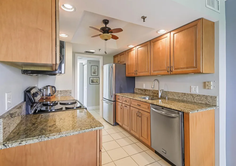 5279 S FOUNTAINS DRIVE S #703 Lake Worth, FL 33467