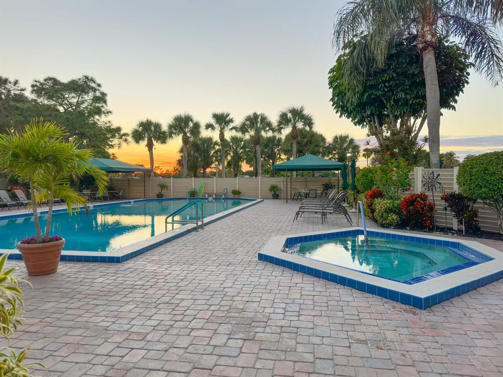 5279 S FOUNTAINS DRIVE S #703 Lake Worth, FL 33467