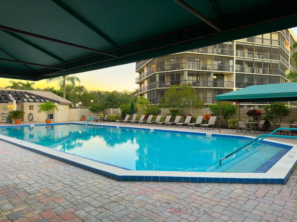 5279 S FOUNTAINS DRIVE S #703 Lake Worth, FL 33467