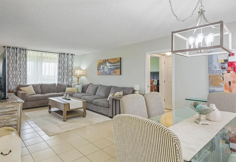 5279 S FOUNTAINS DRIVE S #703 Lake Worth, FL 33467