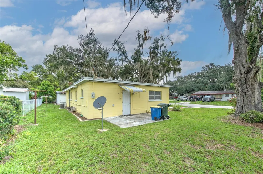 1675 TATE AVENUE Bartow, FL 33830
