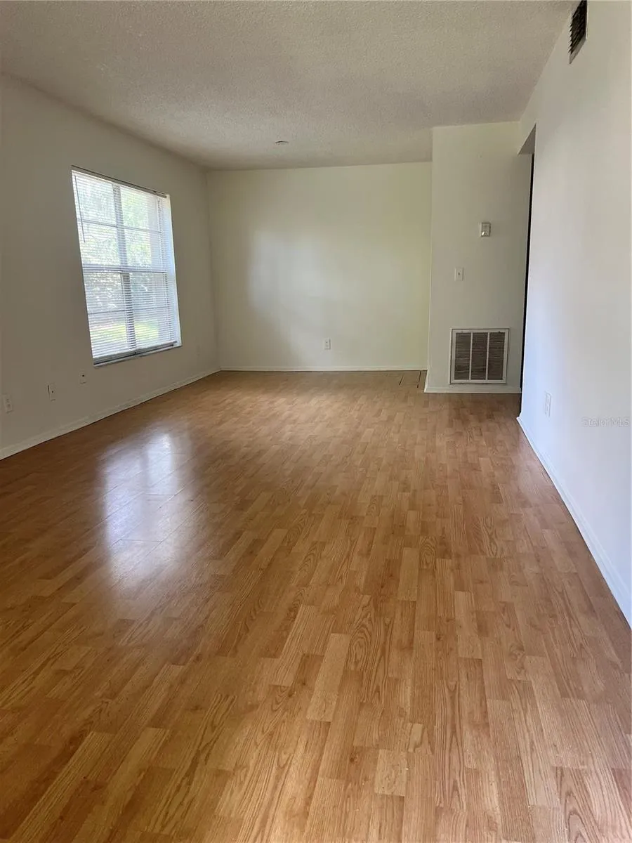14308 HANGING MOSS CIRCLE #102 Tampa, FL 33613