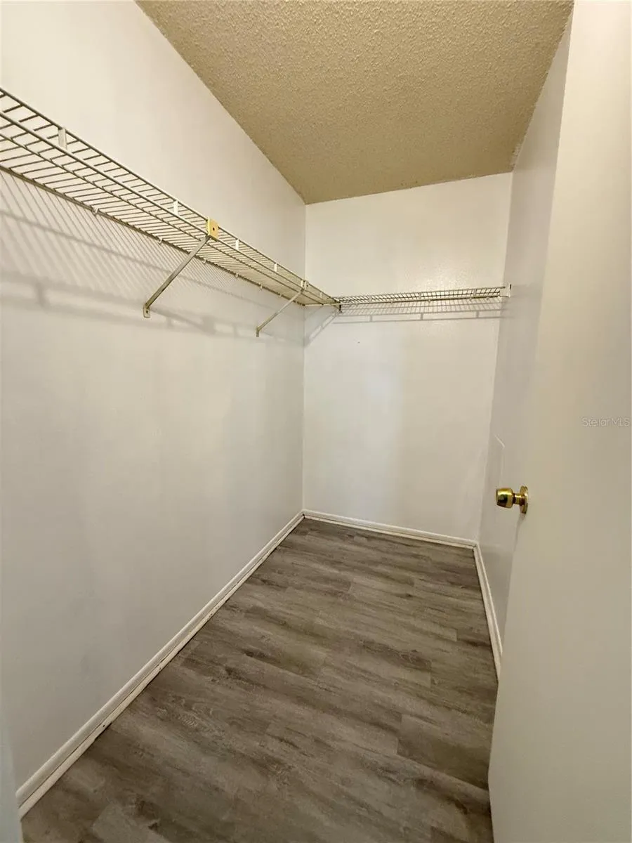14308 HANGING MOSS CIRCLE #102 Tampa, FL 33613