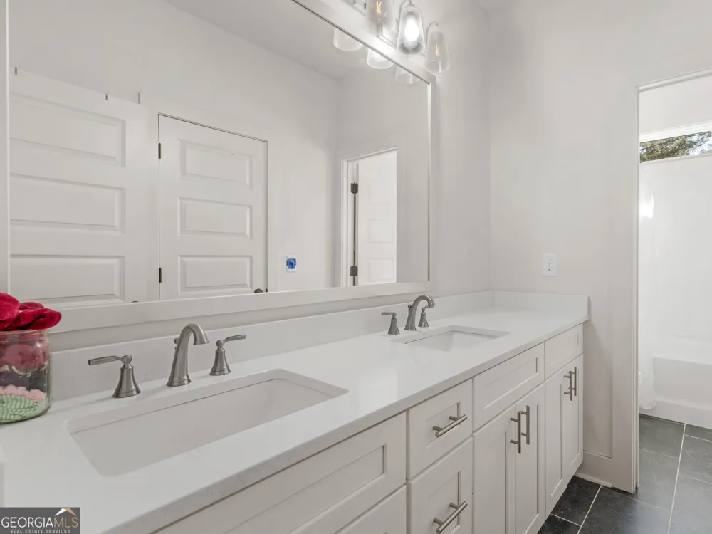 420 Preakness WAY Forsyth, GA 31029