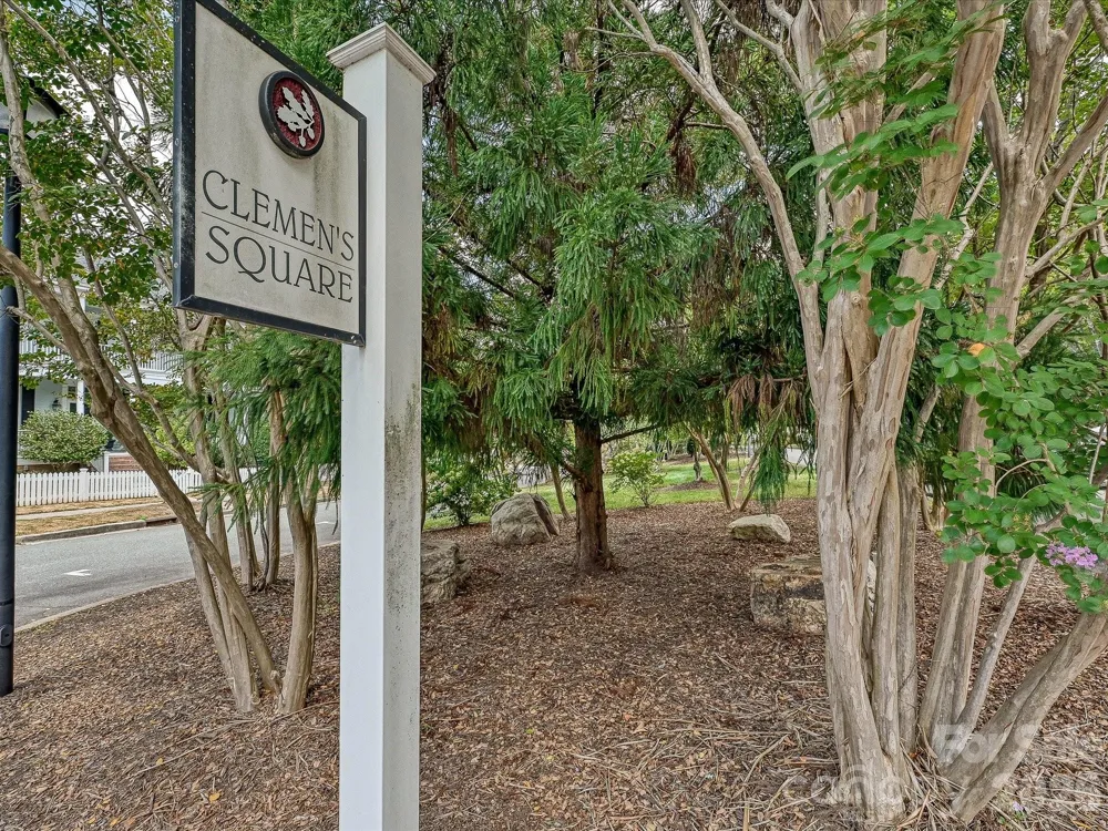 439 O'Henry Avenue Davidson, NC 28036