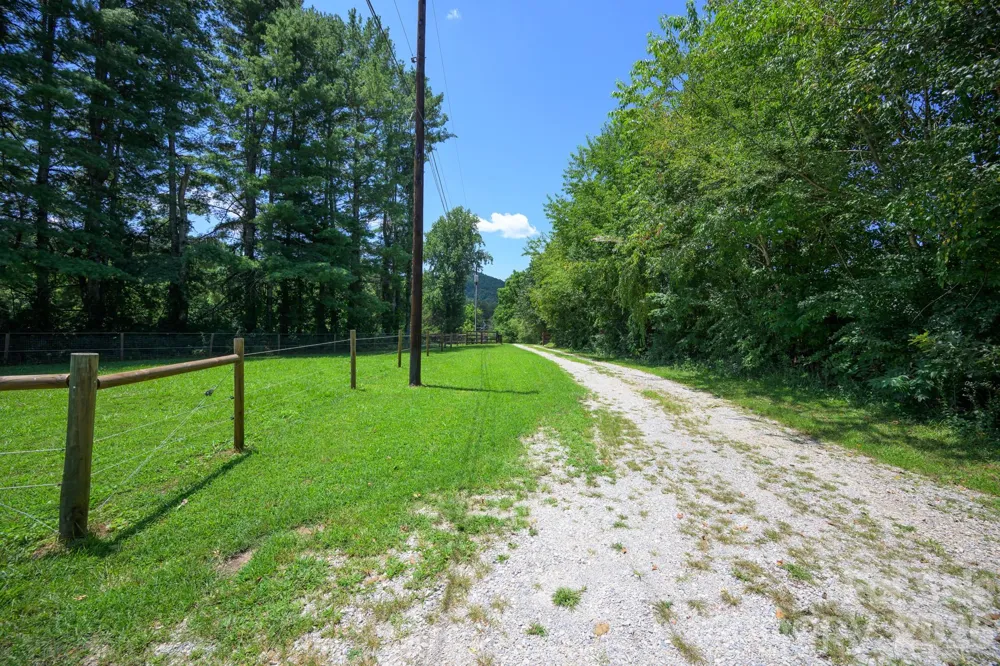 1151 Shady Lane Marion, NC 28752
