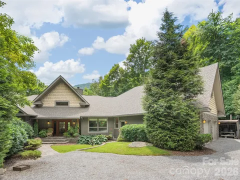515 Flying Hawk Trail