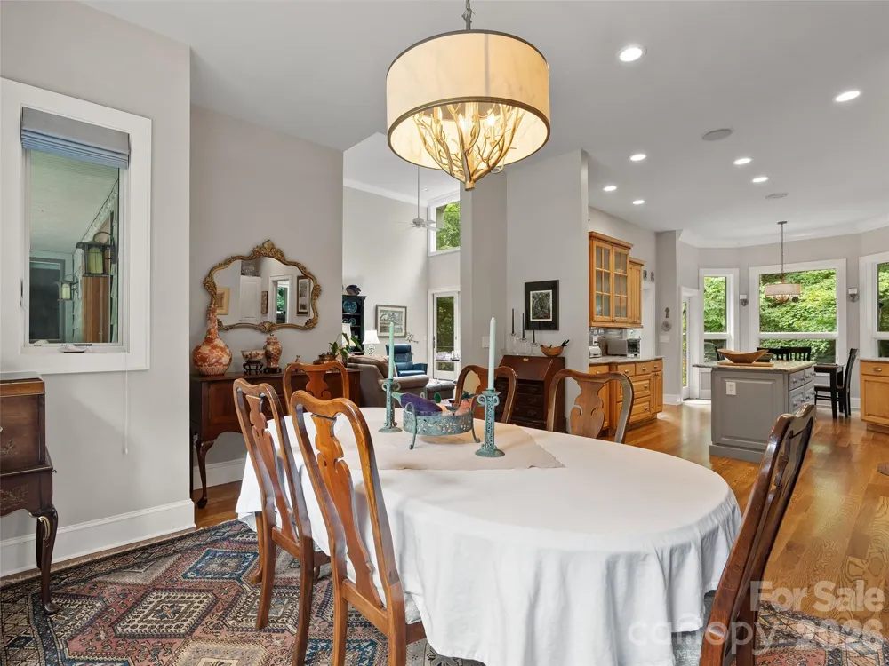 515 Flying Hawk Trail Waynesville, NC 28786