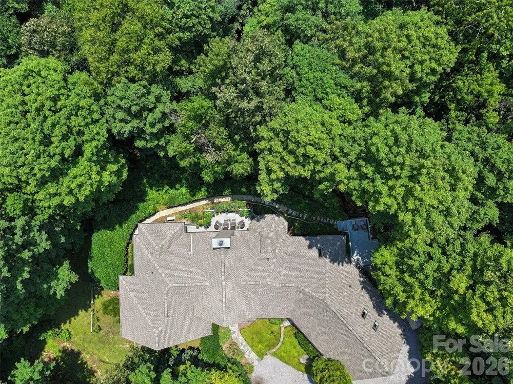 515 Flying Hawk Trail Waynesville, NC 28786