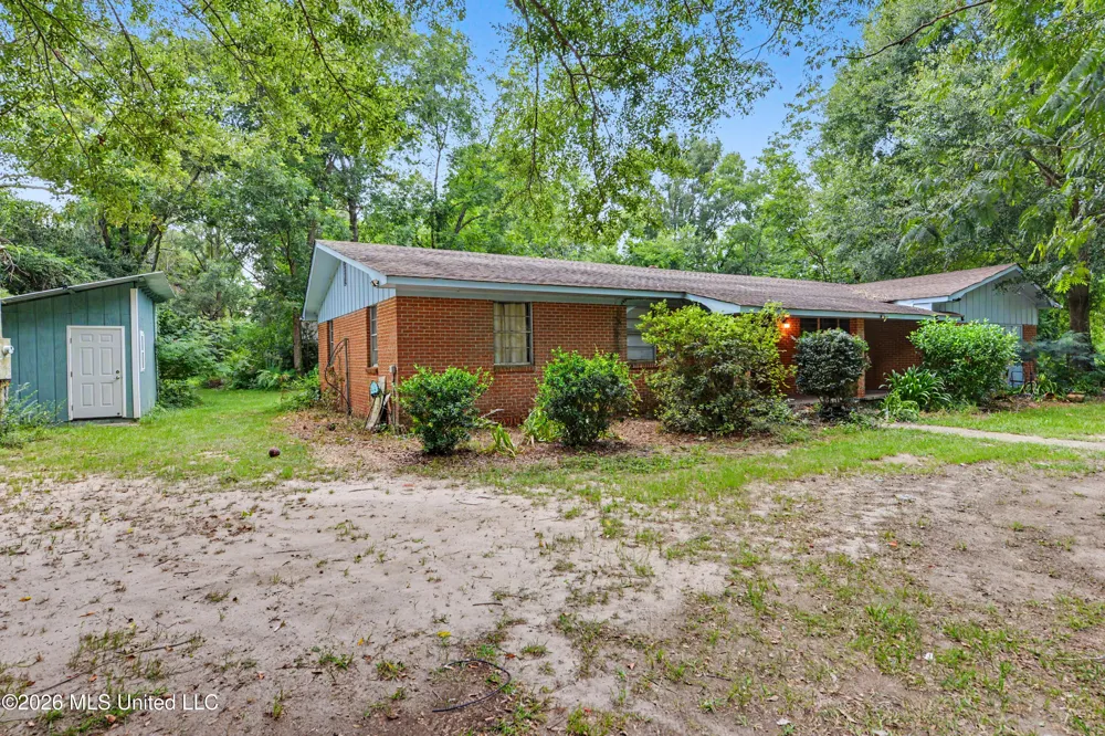 2147 Hwy 613 Lucedale, MS 39452