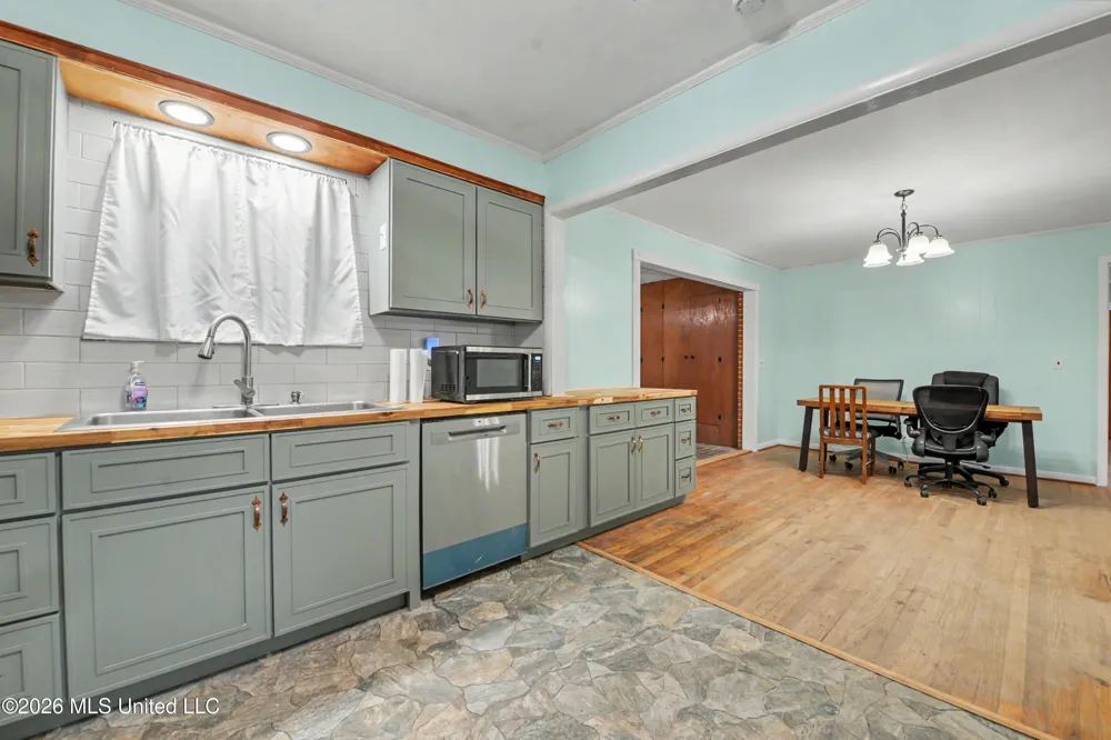 2147 Hwy 613 Lucedale, MS 39452
