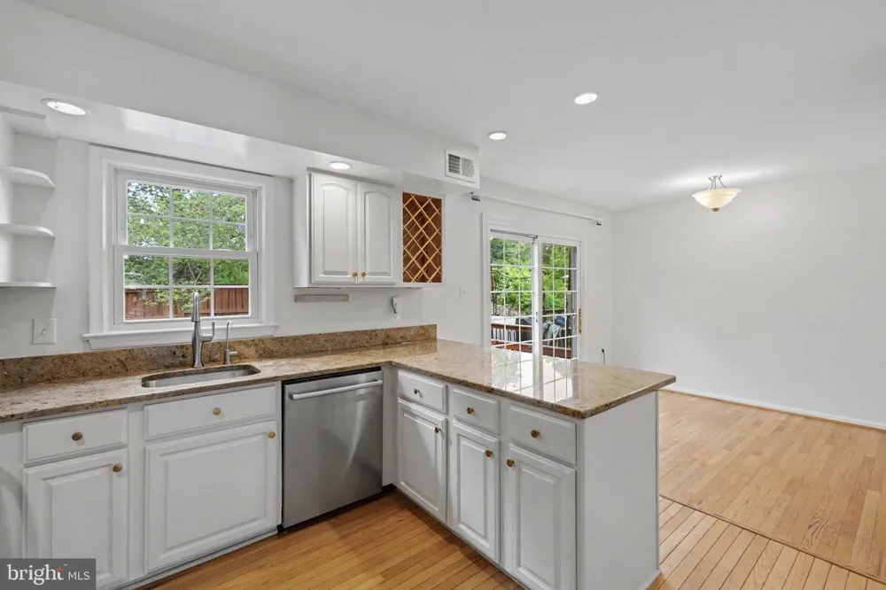 5426 CABOT RIDGE COURT Fairfax, VA 22032
