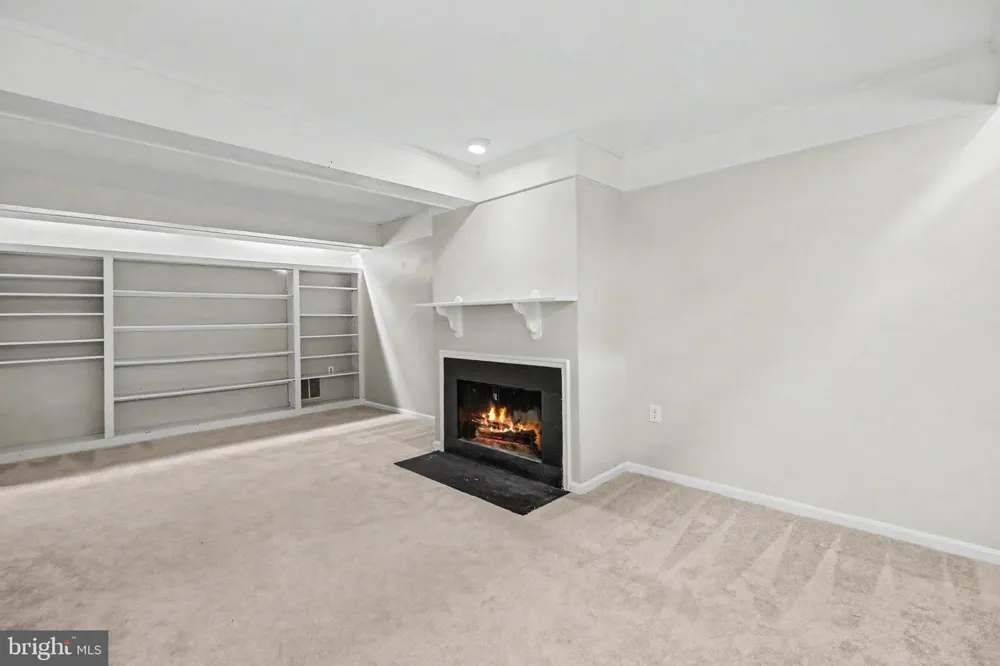 5426 CABOT RIDGE COURT Fairfax, VA 22032