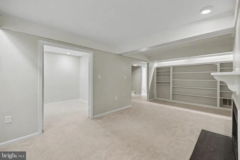 5426 CABOT RIDGE COURT Fairfax, VA 22032