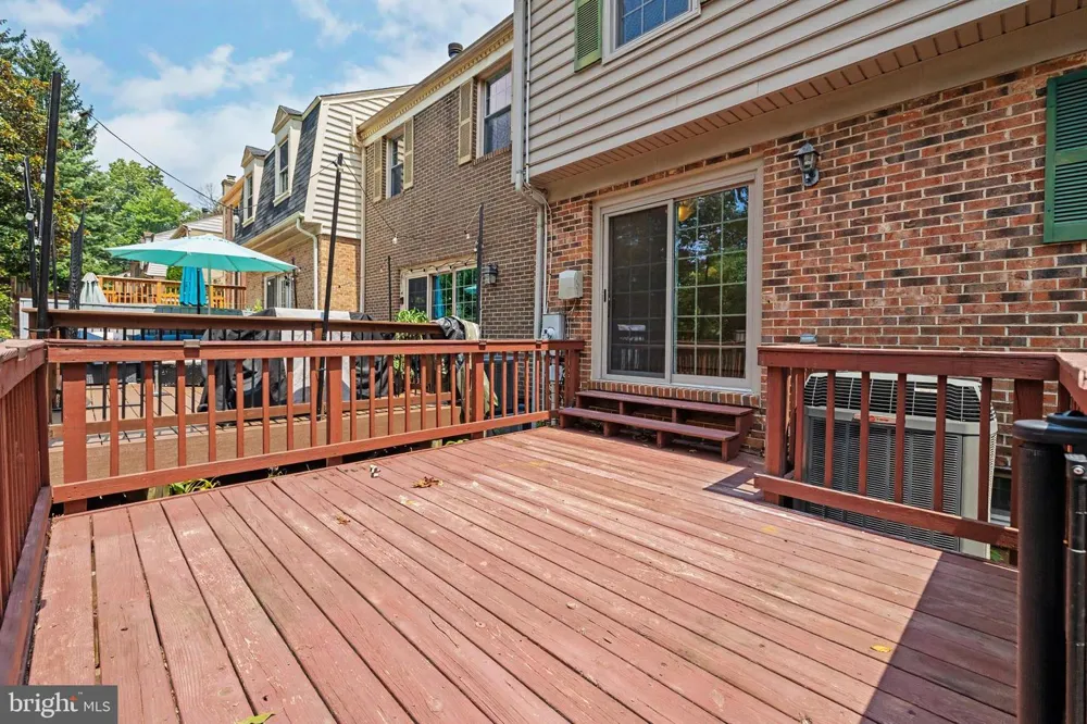 5426 CABOT RIDGE COURT Fairfax, VA 22032
