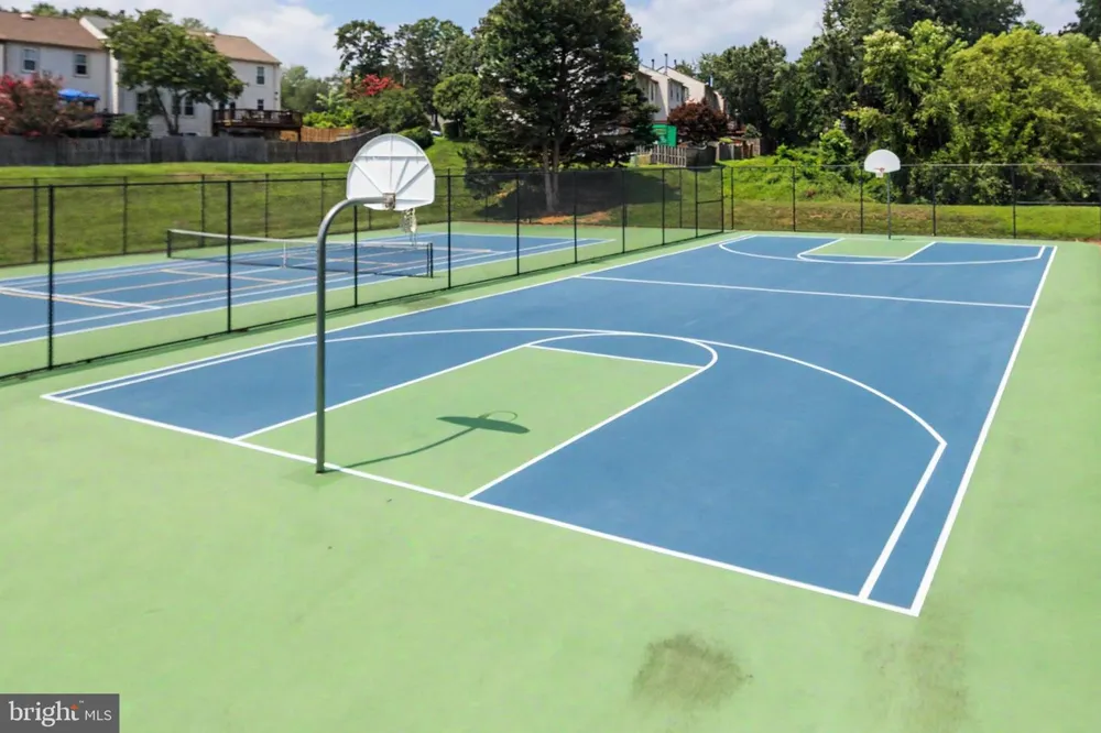 5426 CABOT RIDGE COURT Fairfax, VA 22032