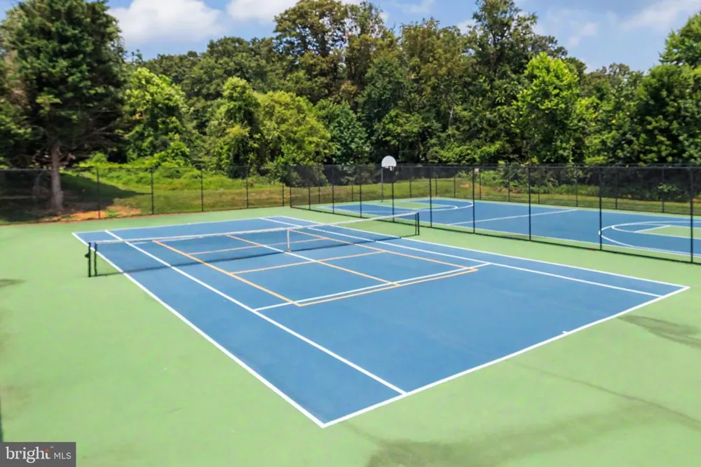 5426 CABOT RIDGE COURT Fairfax, VA 22032