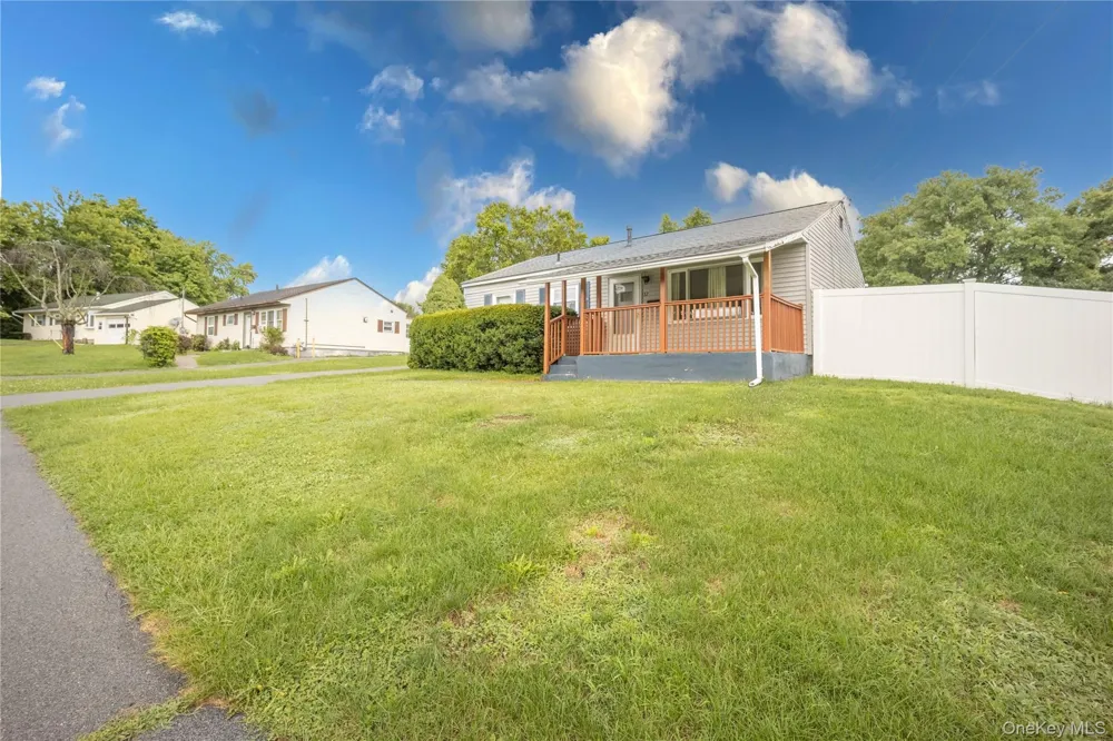 32 Peter Cooper Drive Poughkeepsie, NY 12601