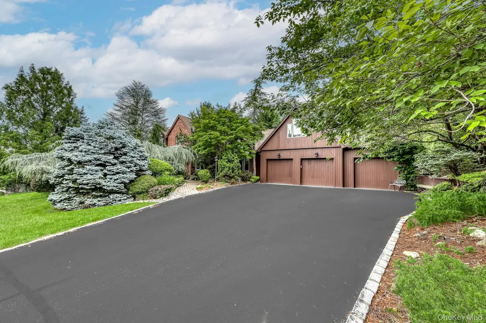 17 Snowdrop Drive New City, NY 10956