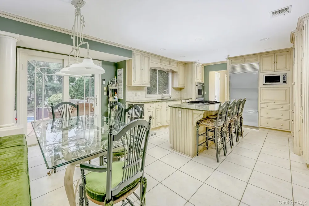 17 Snowdrop Drive New City, NY 10956
