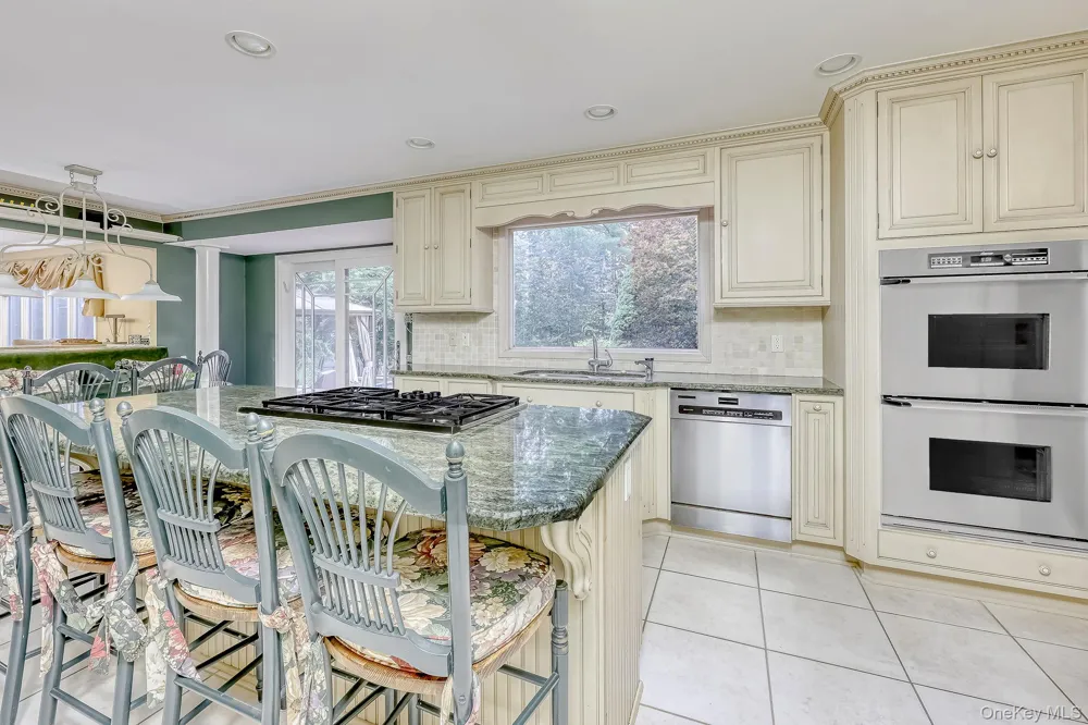 17 Snowdrop Drive New City, NY 10956
