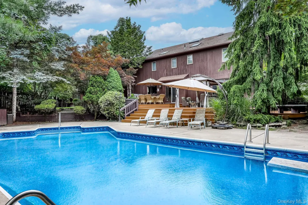17 Snowdrop Drive New City, NY 10956