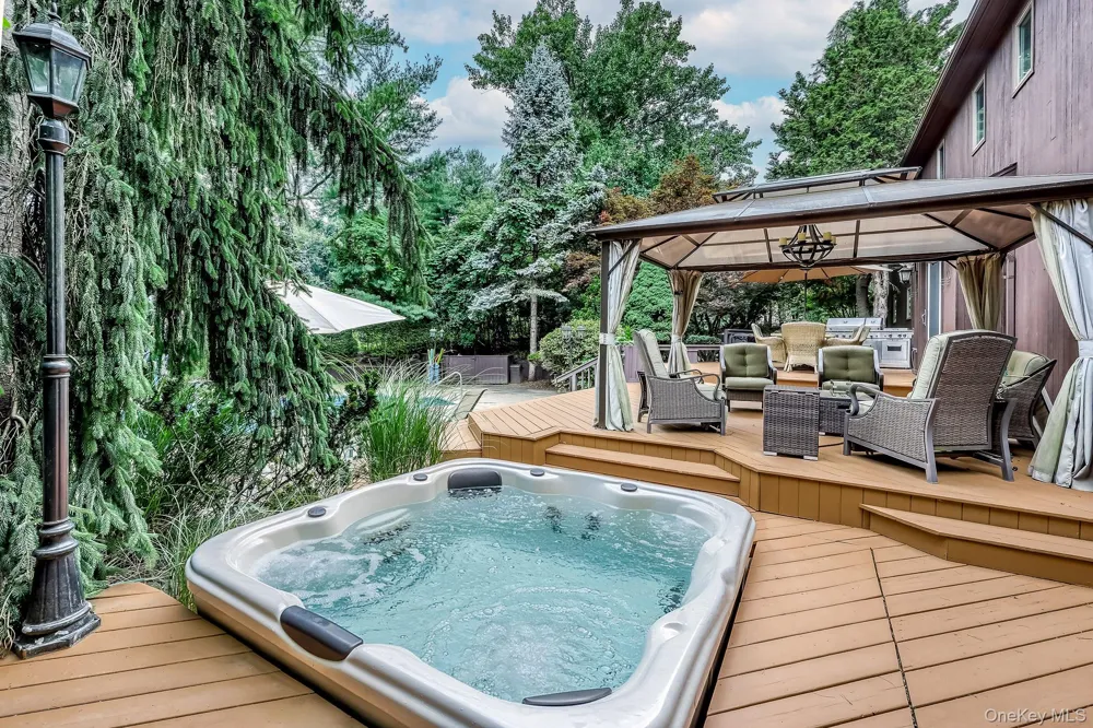 17 Snowdrop Drive New City, NY 10956